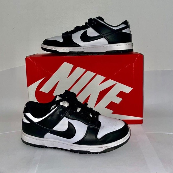 Nike Dunk Low Panda
Size 8.5M
OG All
8.7/10 Condition - Picture 1 of 1